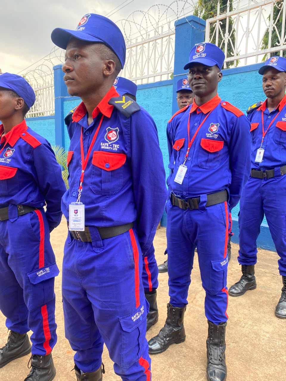 Professional SafeTec Security Team